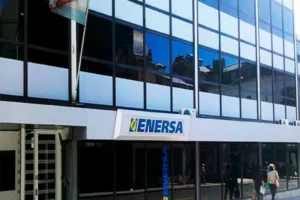 dificio de Enersa en Paraná, sede de la jornada “Entre Ríos Renovable” sobre energías renovables y oportunidades de inversión.