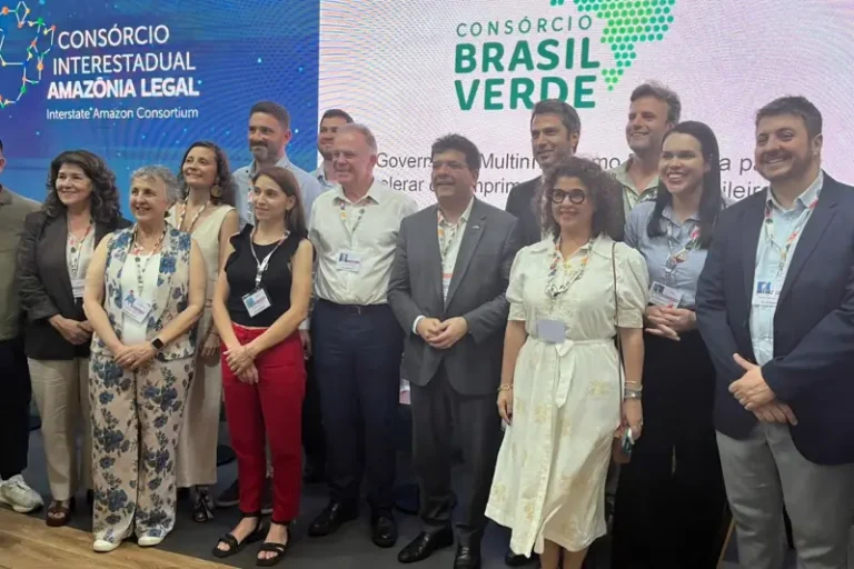 Delegación de Entre Ríos participando en la COP30 en Belém, Brasil, promoviendo el federalismo climático y la cooperación regional.