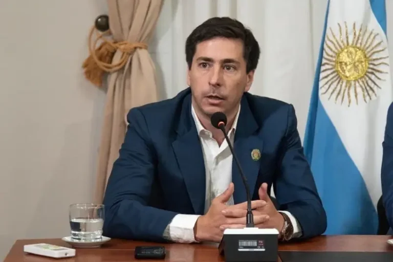 Mauricio Colello denunció cámaras ocultas en oficinas del gobernador