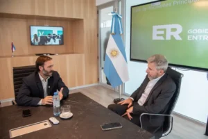 Frigerio y Azcué reunidos en Paraná para tratar obras en Concordia
