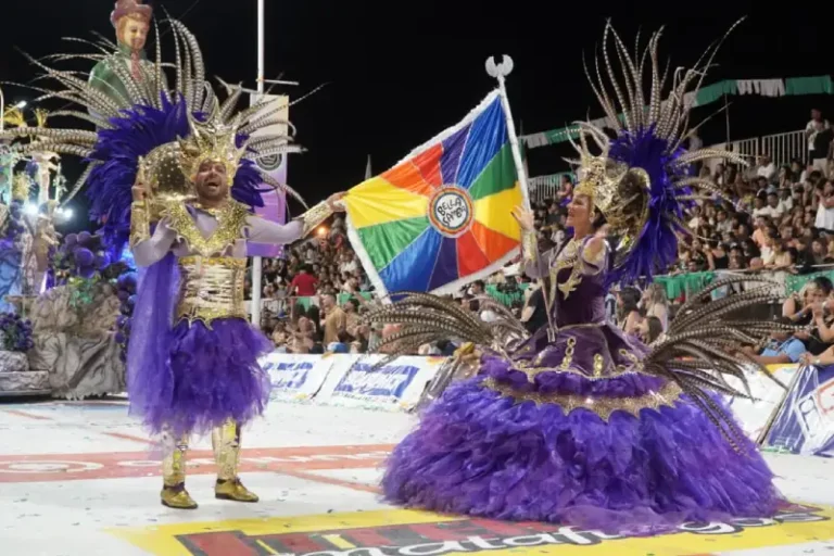 Maestro de Ceremonia y Porta Bandera de Comparsa Bella Samba, Concordia