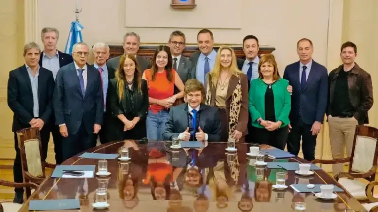 Reunión de gabinete del gobierno Nacional. Reforma Laboral
