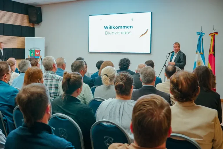 Embajador alemán Dieter Lamlé expone proyecto de biogás y energía renovable con autoridades en Entre Ríos Argentina