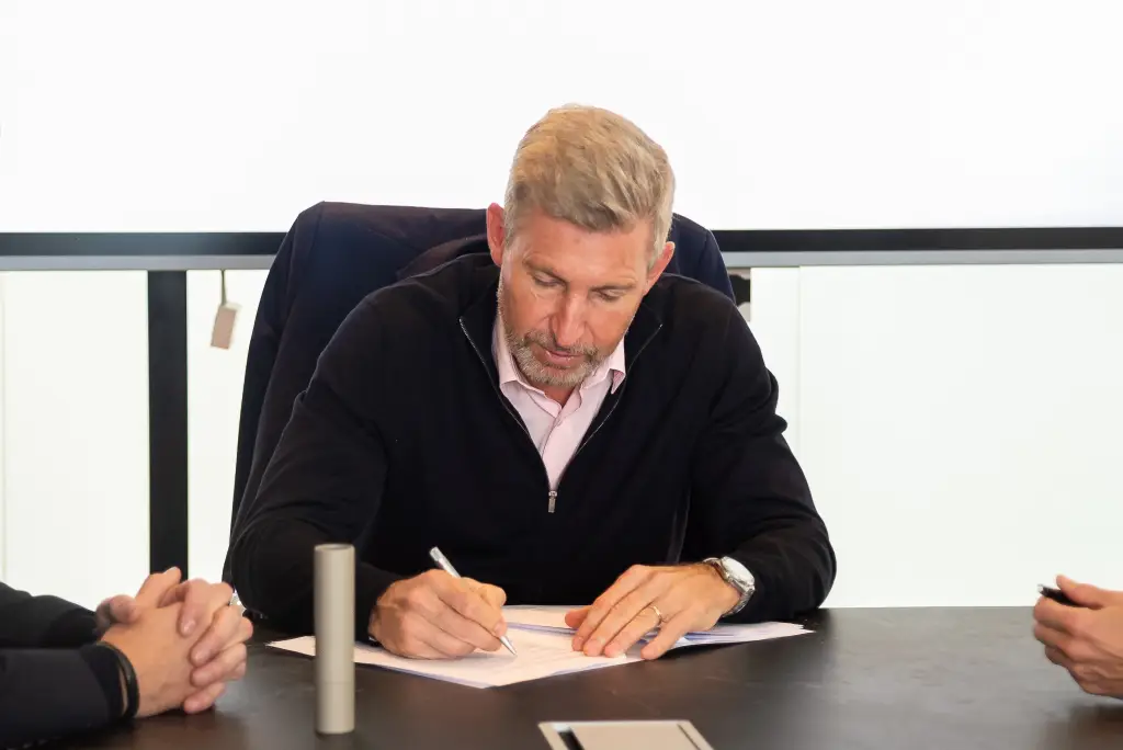 Entre Ríos firma un acuerdo con Salesforce para impulsar la IA