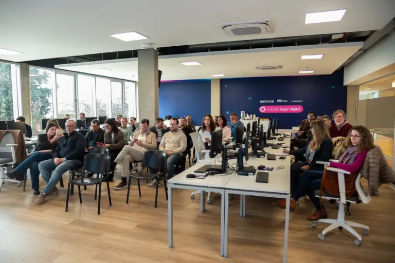 Empresarios industriales y referentes tecnológicos participan de la jornada Innova Lab en Entre Ríos