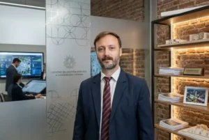 Francisco Azcué, intendente de Concordia, durante su participación en un encuentro internacional de innovación y gestión pública en Panamá.