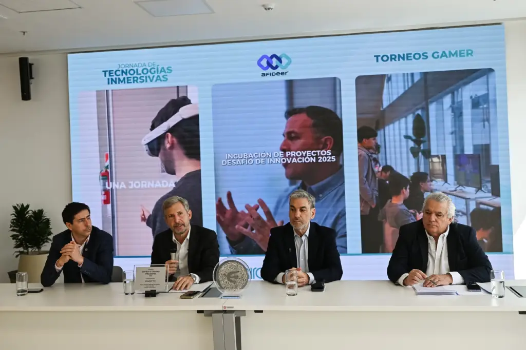 Rogelio Frigerio presenta el balance de MiradorTEC y anuncia Mirador Impulsa en Entre Ríos