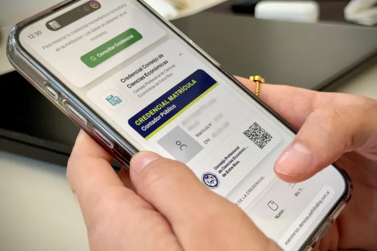 Credencial Digital de Ciencias Económicas disponible en la aplicación Mi Entre Ríos desde el celular.