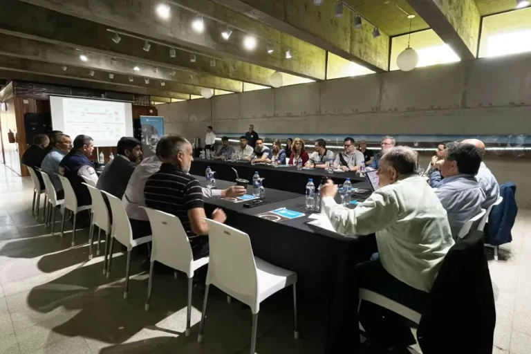 Autoridades de Santa Fe y Entre Ríos revisan el protocolo de emergencia del Túnel Subfluvial ante el fenómeno El Niño.
